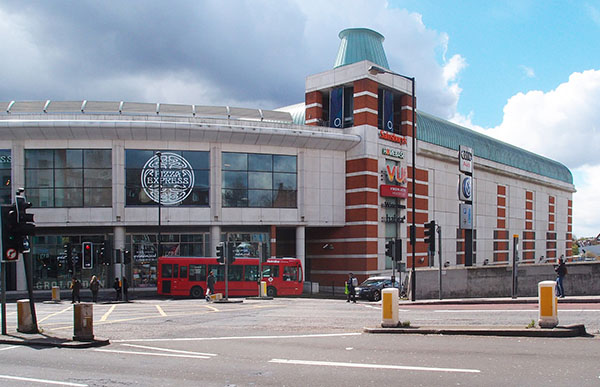 O2_Centre,_Finchley_Road_(geograph_4931381)