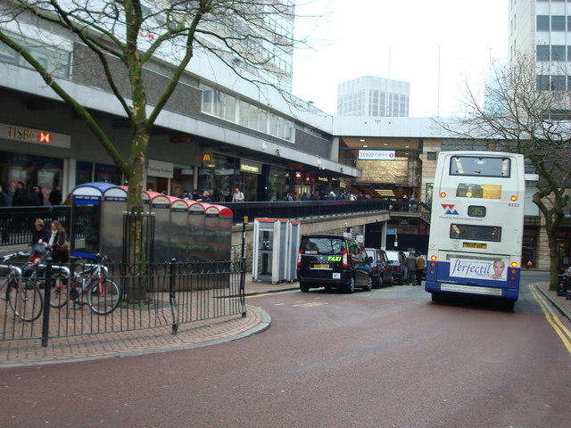 The_Pallasades_Shopping_Centre,_Birmingham_-_geograph.org.uk_-_1139846