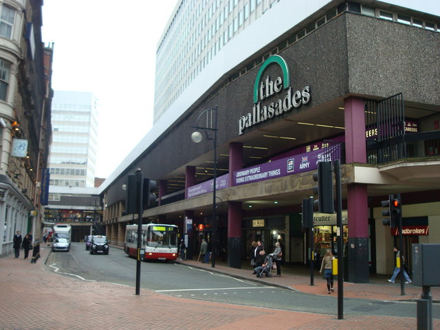 The_Pallasades_Shopping_Centre,_Stephenson_Street,_Birmingham_-_geograph.org.uk_-_1138985