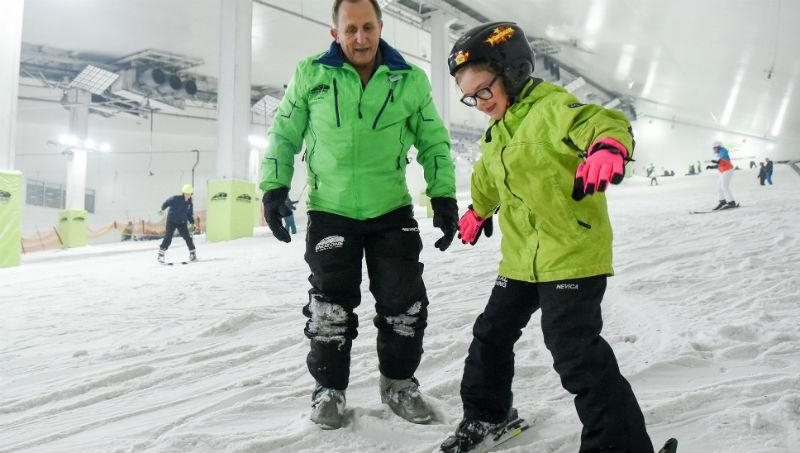 boy-snowboarding