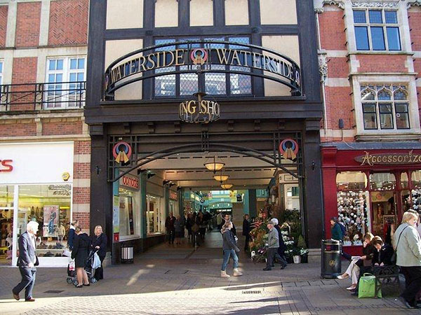 waterside-shopping-centre